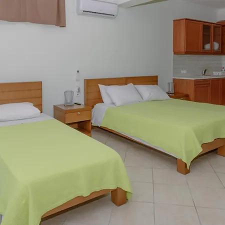 Pasifai Apartment *
